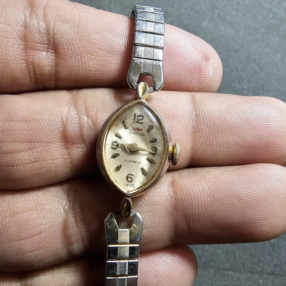 Vintage Waltham 17 Jewels Ladies Swiss Cocktail Watch Mechanical Wind Working sh - Picture 1 of 10